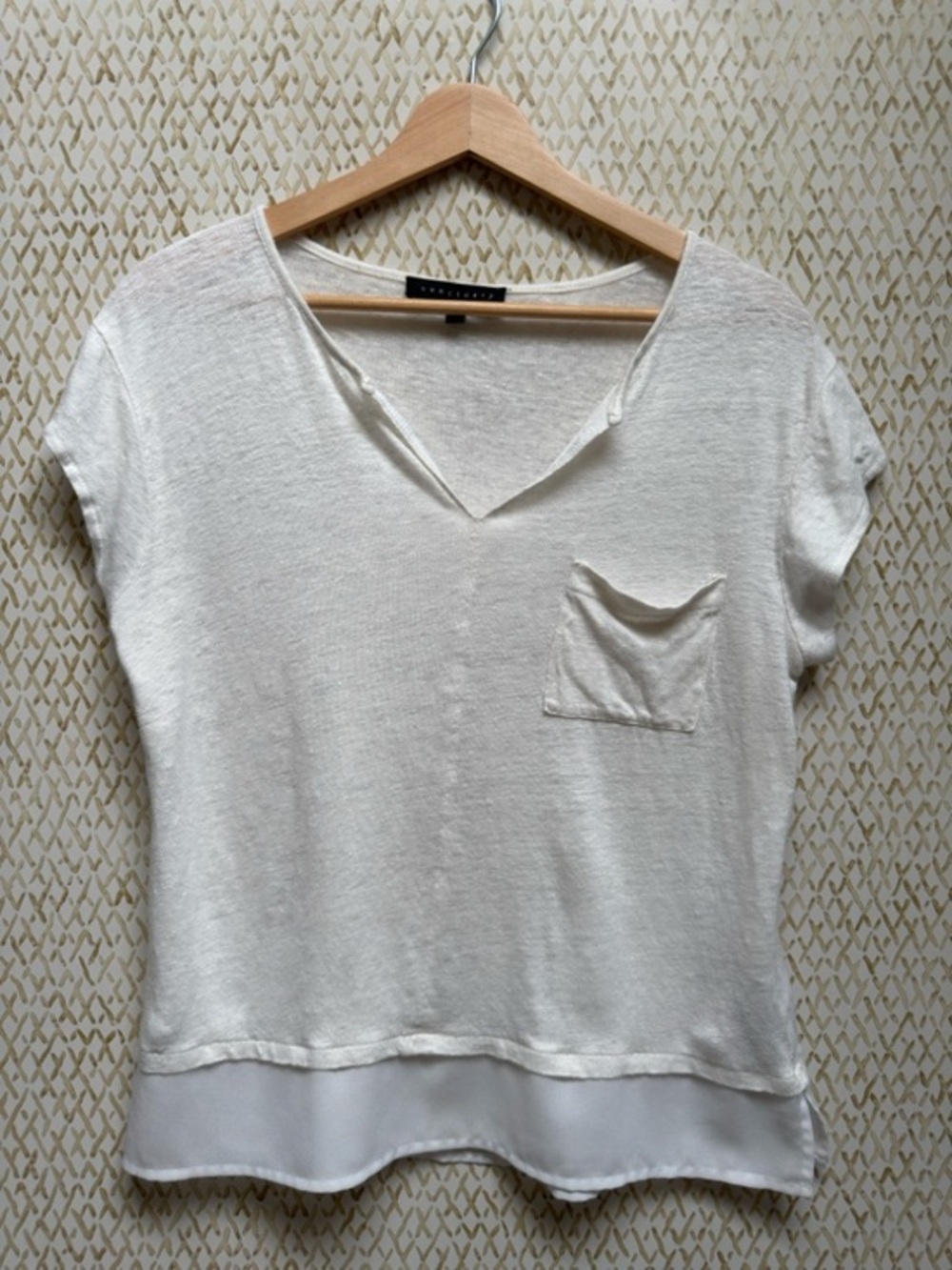 Sanctuary Linen Tee White VNeck Chiffon Hem Pocket Top Relaxed Boho L